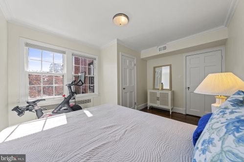 3324 Reservoir Rd, Washington DC  20007-2311 exterior