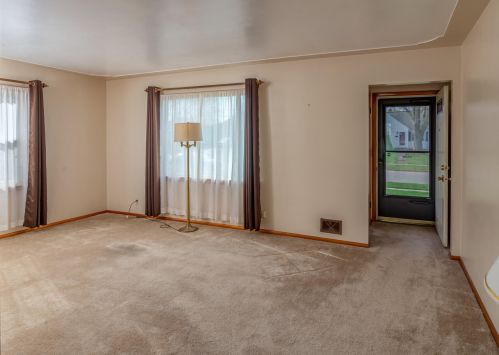 559 Oakcrest St, Wyoming MI exterior