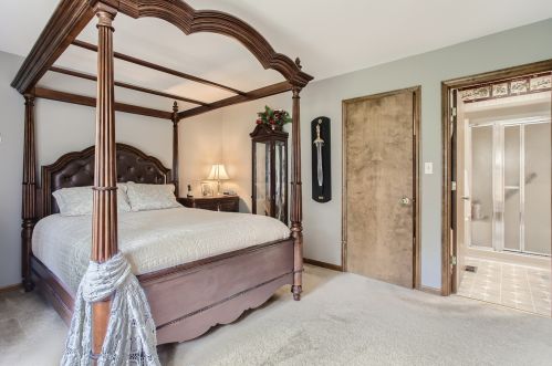 351 Everett Ave, Bull Valley IL 60014-7119 exterior