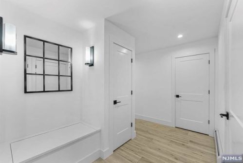 380 Lincoln Ave, Cliffside Park NJ 07010-1822 exterior