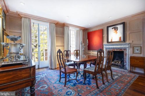 42 Bells Ml Rd, Philadelphia PA 19128-1007 exterior