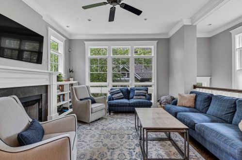 3800 Paulina St, Chicago IL 60609-2057 exterior