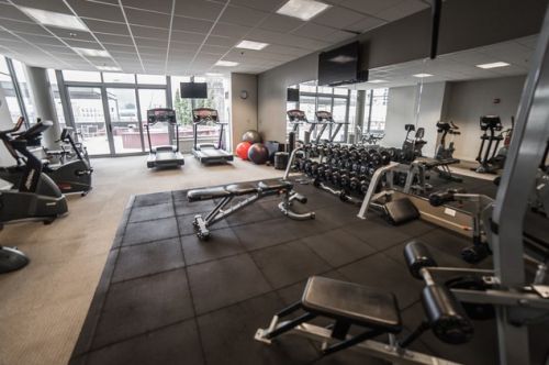 1600 Prairie Ave, Chicago IL  60616-1360 exterior