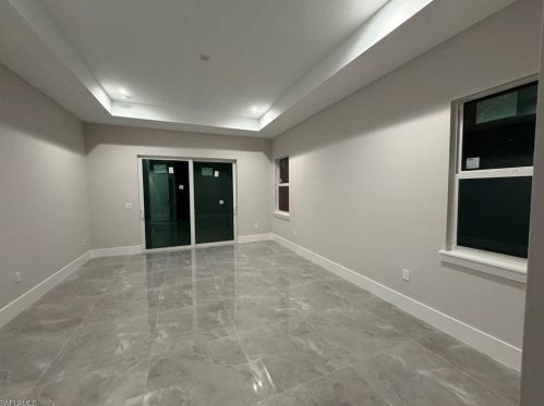 2461 Golden Gate Blvd, Naples FL 34120-3717 exterior