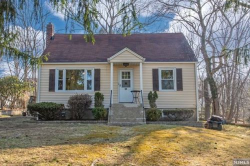 51 Kinderkamack Rd, Montvale, NJ 07645-2151