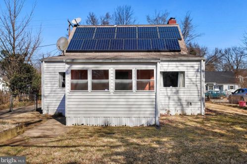 1323 Grandin Ave, Rockville MD 20851-1155 exterior