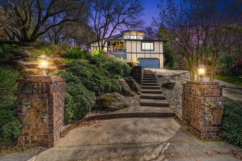 9811 Blue Lk Dr, Folsom CA 95630-1909 exterior