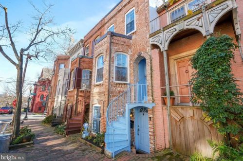 2706 Dumbarton St, Washington, DC 20007-3321