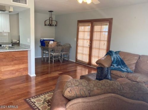 10210 8th Pl, Phoenix, AZ 85020-1593