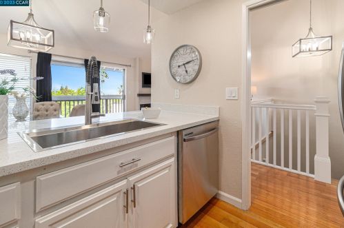 4360 Eagle Peak Rd, Concord, CA 94521-3487