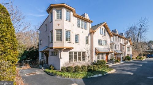 123 Valley Pl, Media, PA 19063-2427