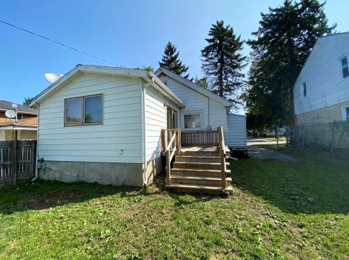 6457 54th St, Milwaukee, WI 53223-5901