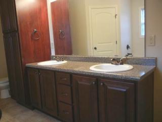 2983 Augusta Hills St, Springfield MO  65803-1254 exterior