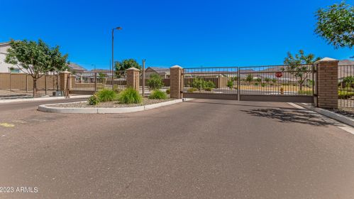 8607 16 Dr, Phoenix AZ 85007-4402 exterior