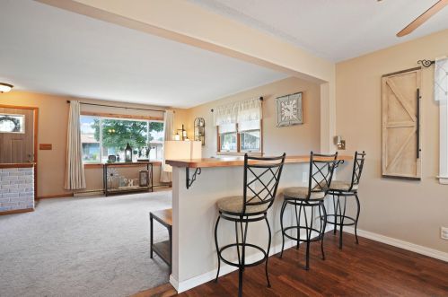 7925 Holt Ave, Milwaukee WI 53219-3845 exterior