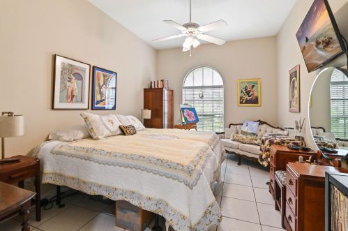 540 New Castle Cv, Fort Pierce FL 34986-3406 exterior