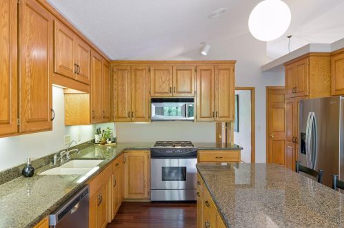 4429 Dorchester Dr, Saint Paul MN 55129-9570 exterior