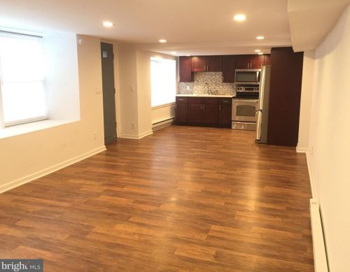 4960 9th St, Philadelphia PA  19141-3926 exterior