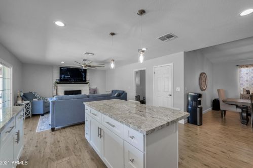 1226 Shawnee Dr, Chandler AZ  85224-2317 exterior