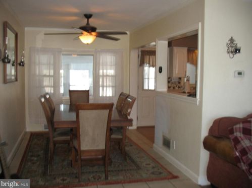 116 Lakeside Blvd, Trenton NJ 08610-1503 exterior