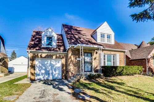 4606 Pratt Ave, Chicago, IL 60712-3314