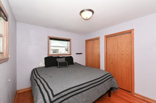 2965 99, Milwaukee WI 53227-3674 exterior