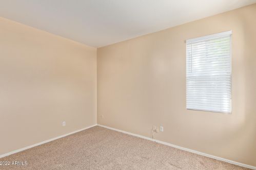 1515 Bloch Rd, Phoenix AZ  85040-2365 exterior