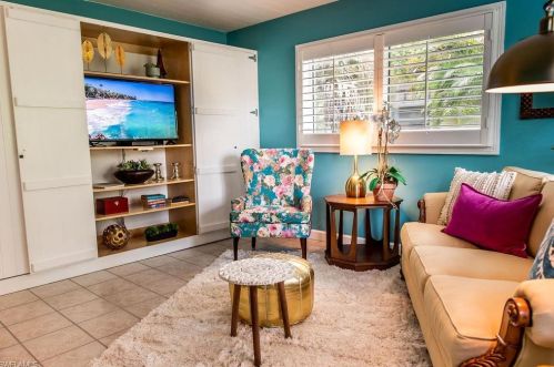 728 102 Ave, Naples FL 34108-3213 exterior