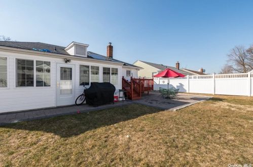 877 Edwards Blvd, Valley Stream NY exterior