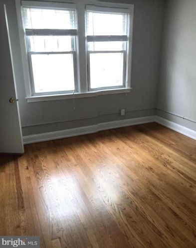 112 Baggett Pl, Alexandria VA  22314-2711 exterior