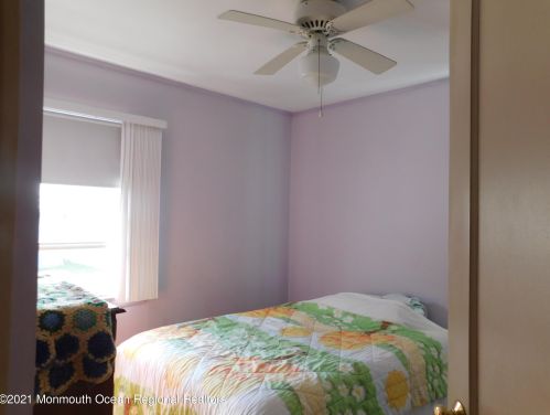 307 Eastham Rd, Point Pleasant Beach NJ 08742-2013 exterior