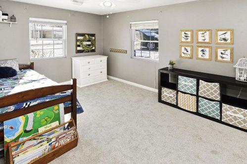 9459 Stansberry Ave, Saint Louis MO 63134-3951 exterior