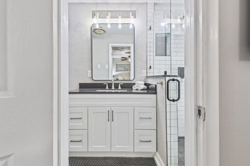 2551 El Cerrito, Dallas TX 75228-5911 exterior