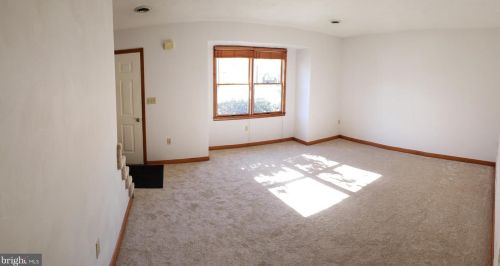 628 Fulton St, Hanover PA  17331-2724 exterior