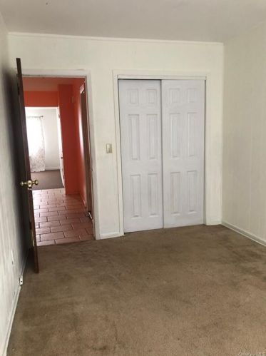 1040 233rd St, Bronx NY  10466-3342 exterior