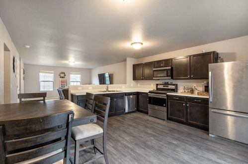 5677 Coddington Ln, Kalamazoo MI  49009-1788 exterior