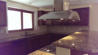 3828 Ashworth Ave, Seattle WA  98103-8119 exterior