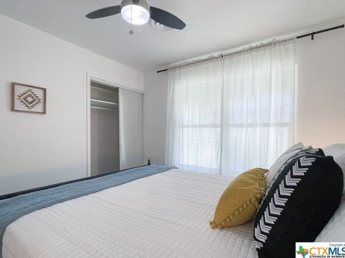 10707 Cedar Elm Dr, San Antonio TX 78230-4350 exterior