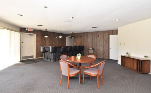 4155 Rivers Edge Cir, Milwaukee WI 53209-1113 exterior