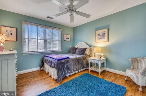 721 Brent Rd, Rockville MD 20854-1782 exterior