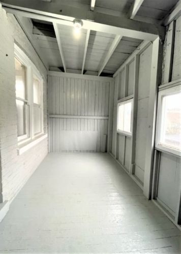 2333 Hoyne Ave, Chicago IL 60643-1816 exterior