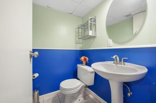 6611 Brownsville Rd, Pittsburgh PA  15236-3534 exterior