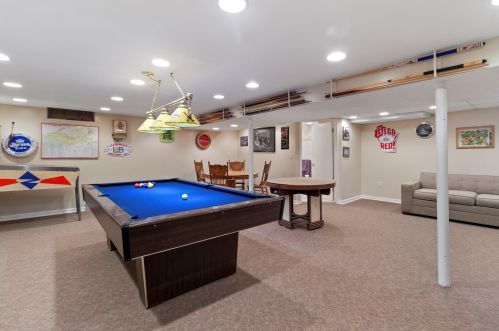 5305 Rose St, Milwaukee WI 53223-3036 exterior