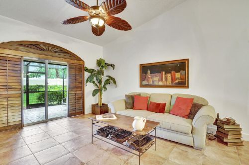 5149 Toscana Trl, Boynton Beach FL 33437-2003 exterior