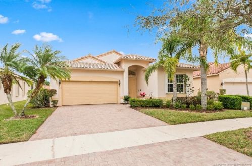 396 Springview Loop, Fort Pierce, FL 34986-2665