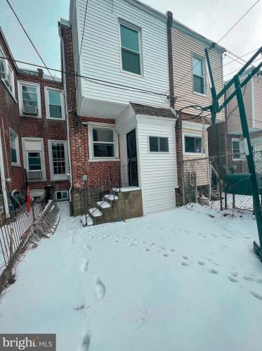 4924 9th St, Philadelphia PA  19141-3926 exterior