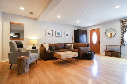 818 Mccandless Ave, Pittsburgh PA 15201-2451 exterior