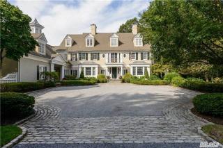 1314 Ridge Rd, Syosset, NY 11791-9632