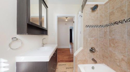 1060 Davis Cir, Atlanta GA 30318-7525 exterior