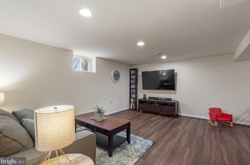 13008 Evanston St, Rockville MD 20853-3027 exterior